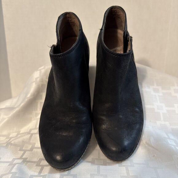 Dansko Lettie Women's 37 EU/6.5 US Black Leather Hidden Wedge Ankle Bootie - Picture 2 of 11